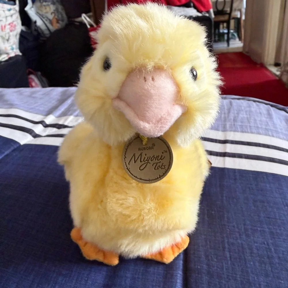 Peter Rabbit & Yellow Plush Chick - Picture 3 of 5